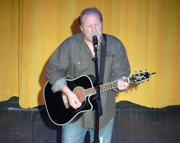 CollinRaye-collin.jpg