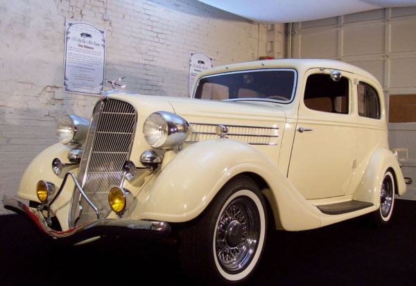 1935 Hudson Terraplane,