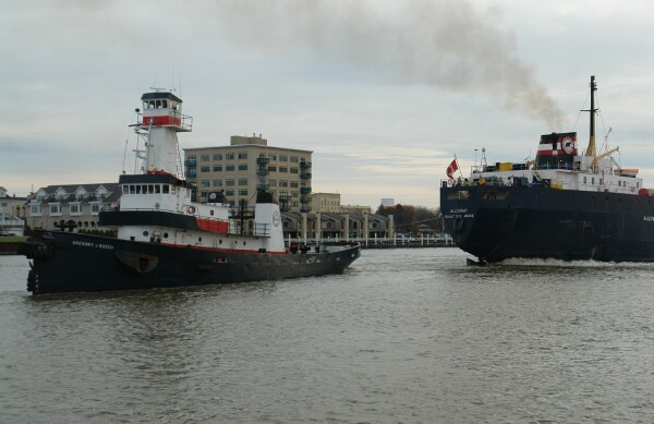 Tug pulls the Algoway