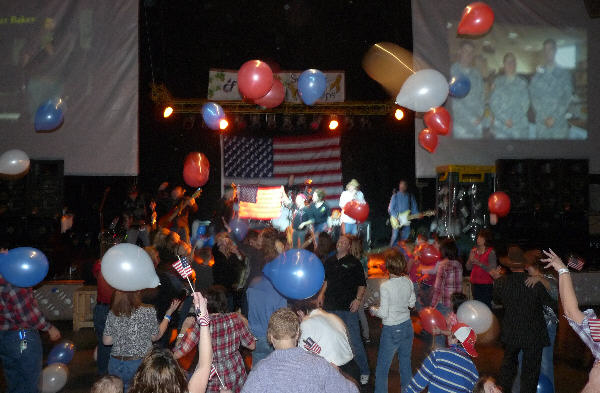 rock_country2011-steelBalloons.jpg